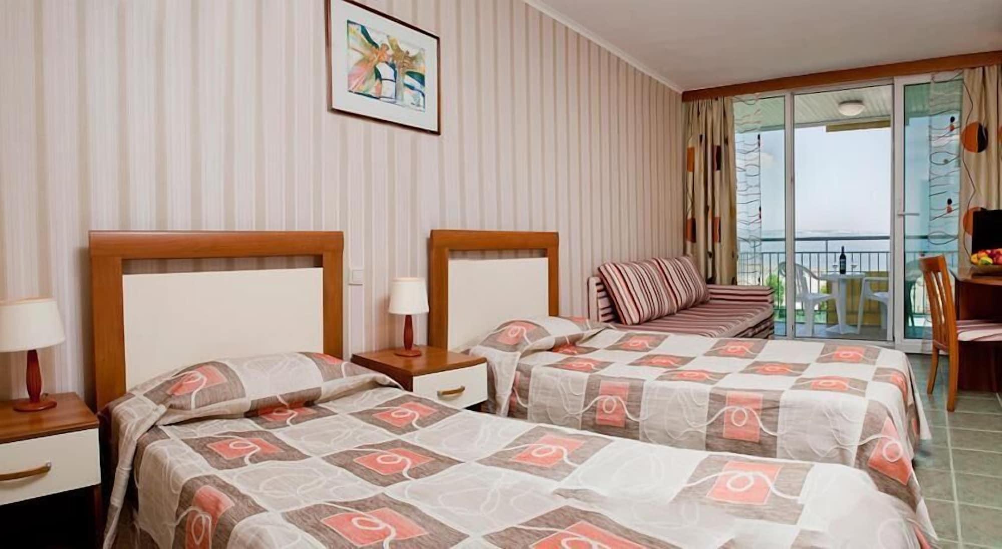 Hotel Laguna Garden Albena Bagian luar foto
