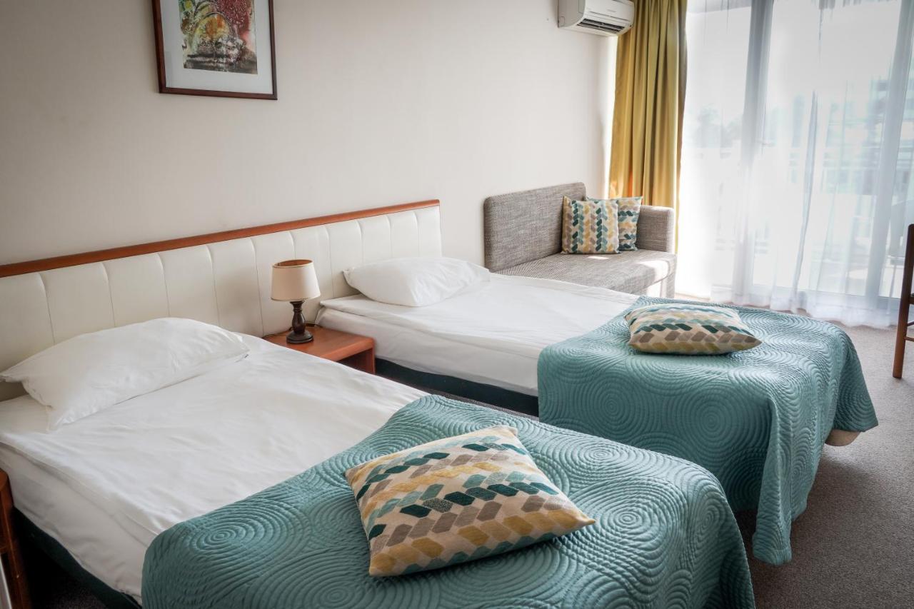 Hotel Laguna Garden Albena Bagian luar foto