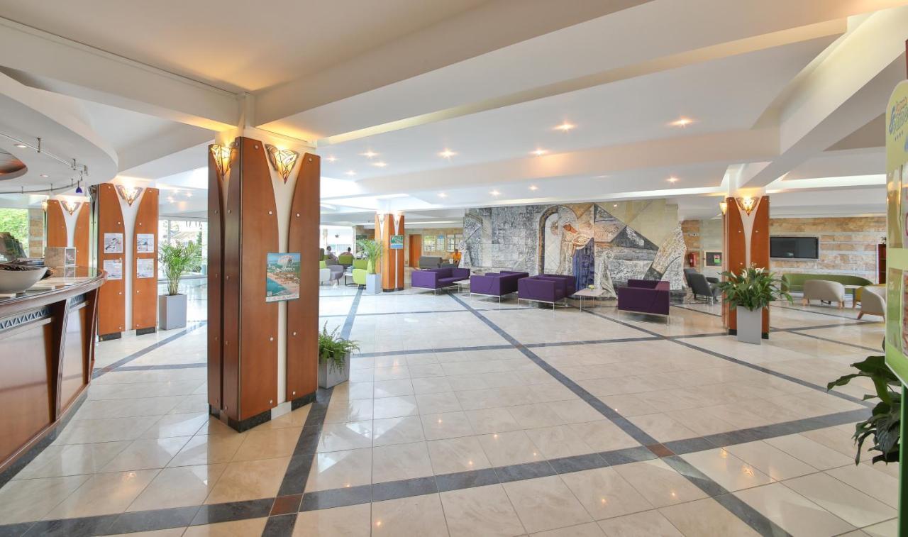 Hotel Laguna Garden Albena Bagian luar foto